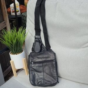 Elegant Black Leather Messenger Bag for Men